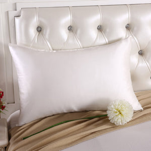 DREAMY Silk Pillowcase